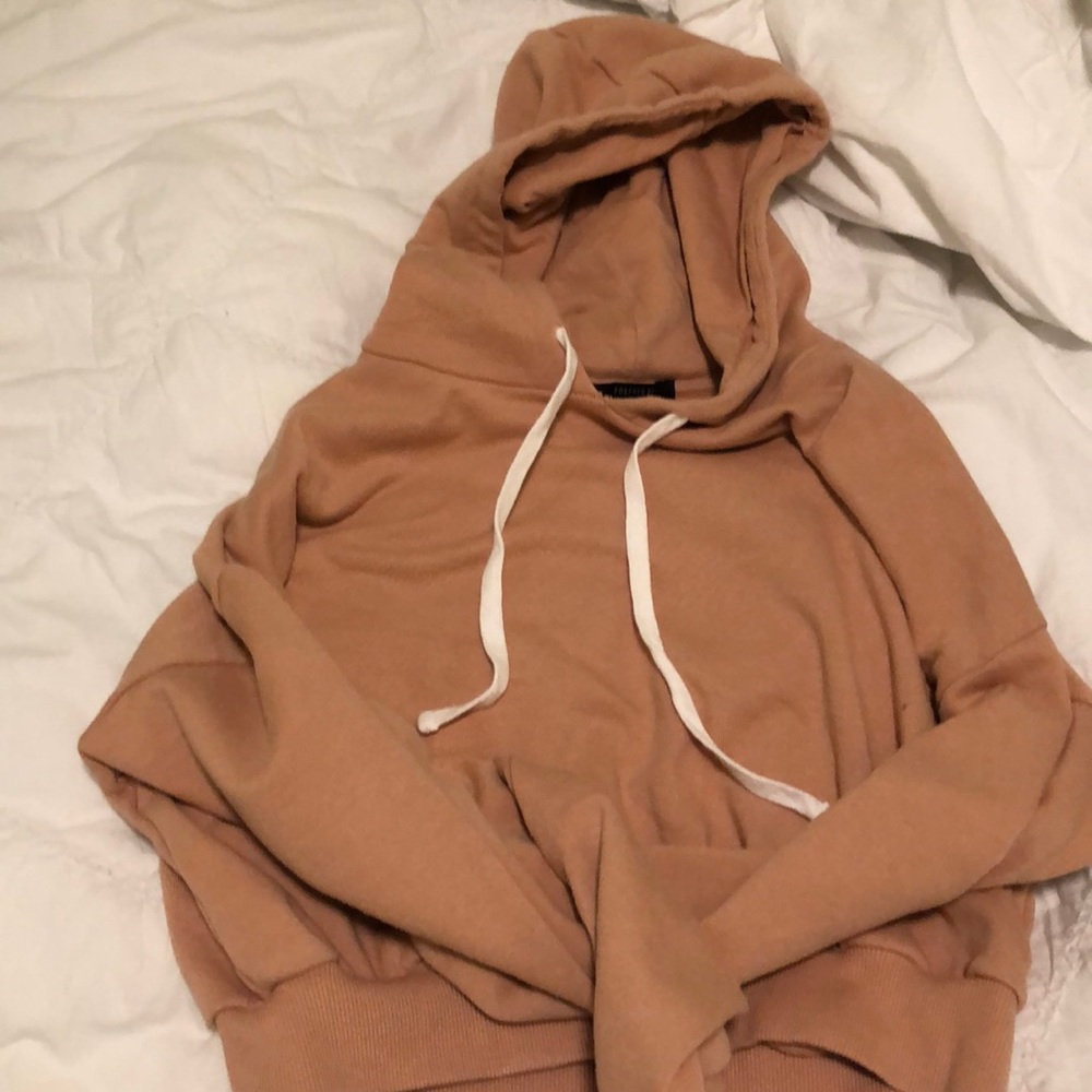 cropped hoodie